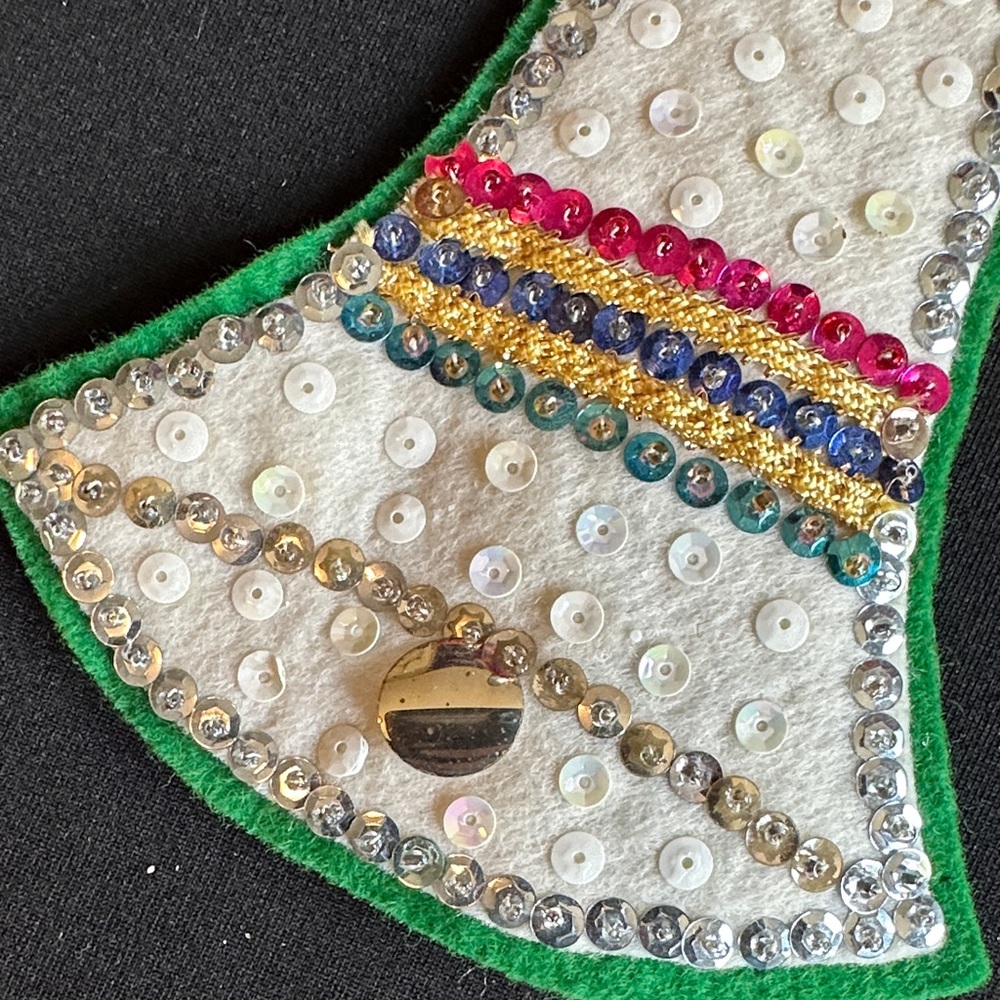 Handmade Holiday Bell and Poinsettia Embroidered Patches Holiday Table Decor - Picture 6 of 10